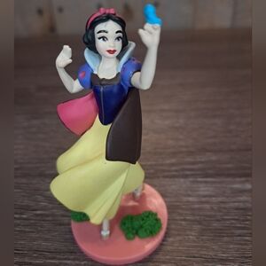 Disney Snow White Cake Topper Play Figure Collectible 4" Princess Gently Used